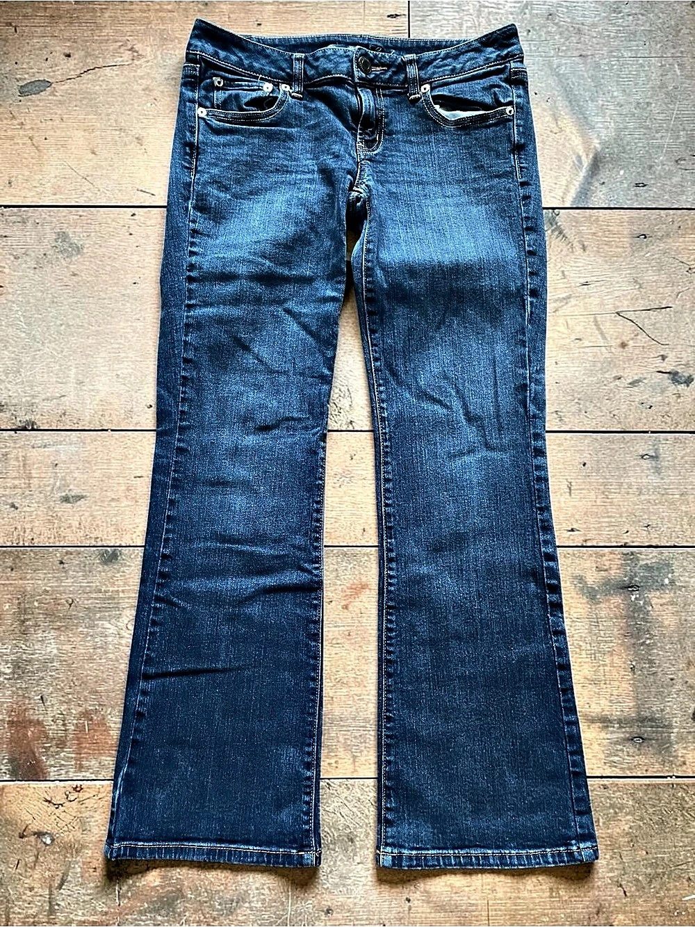 American Eagle Women’s “Favorite Boyfriend” Flare Low Rise Blue Jeans Size 8 R